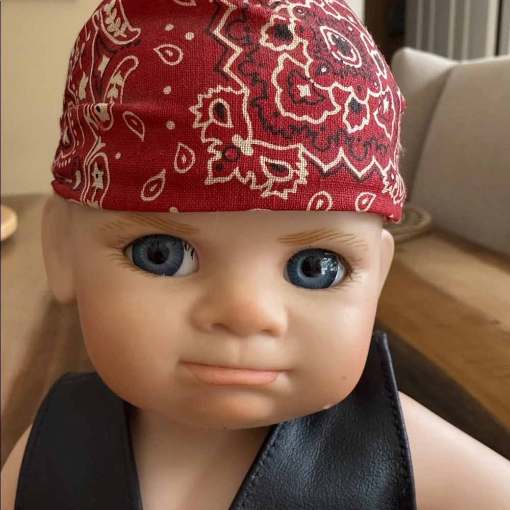 Harley-Davidson Doll with Black Vest - Picture 4 of 4